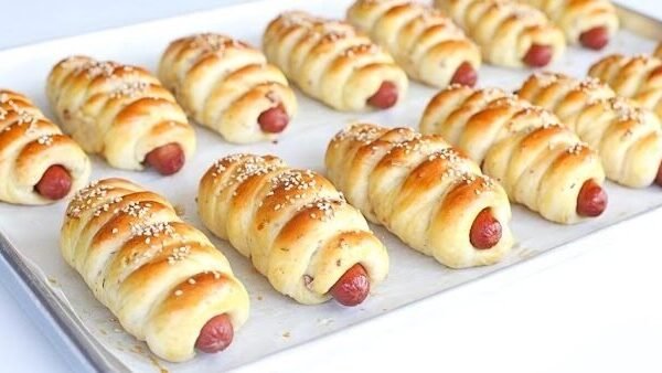 SAUSAGE ROLL